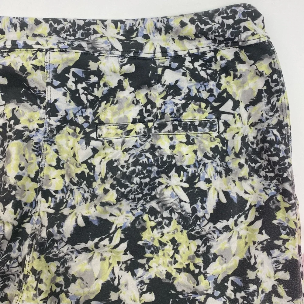Lululemon Jet Crop Luxtreme Slim Pants: Crosscourt Petal Black Clarity Yellow